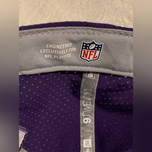 Minnesota Vikings hat - Picture 8 of 8